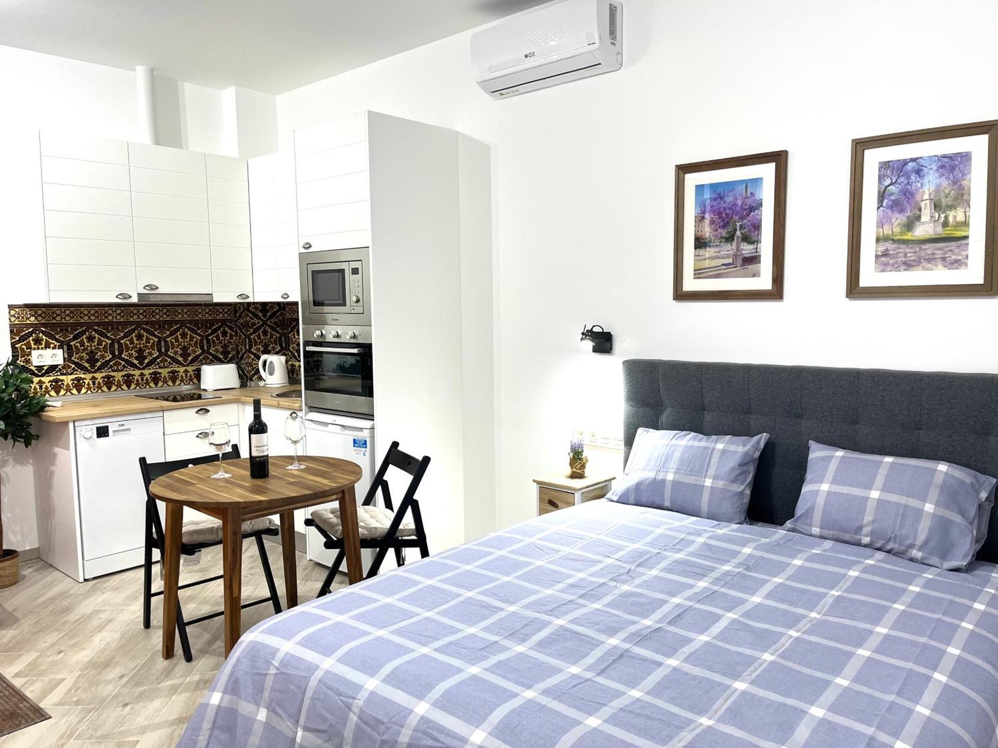 Malasana 51, New Art Apartment, Breakfast Included, Historic Center, Quite Neighborhood, Ml Μάλαγα Εξωτερικό φωτογραφία